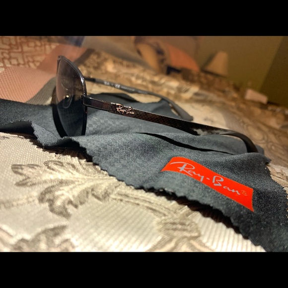 Polarized Aviator Ray-ban Sunglasses - Picture 2 of 3
